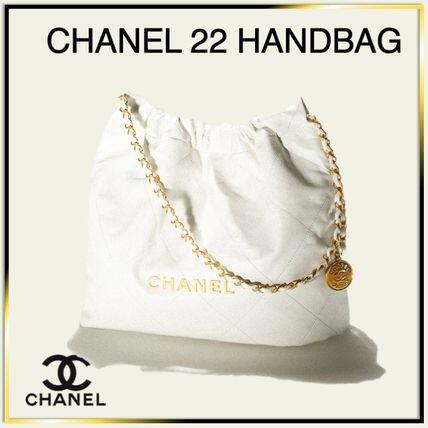 通勤からお出かけまで♪【CHANEL】Chanel 22 Handbag